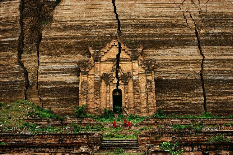 Steve McCurry, 'Mingun Pagoda, Mandalay, Burma, 1994'