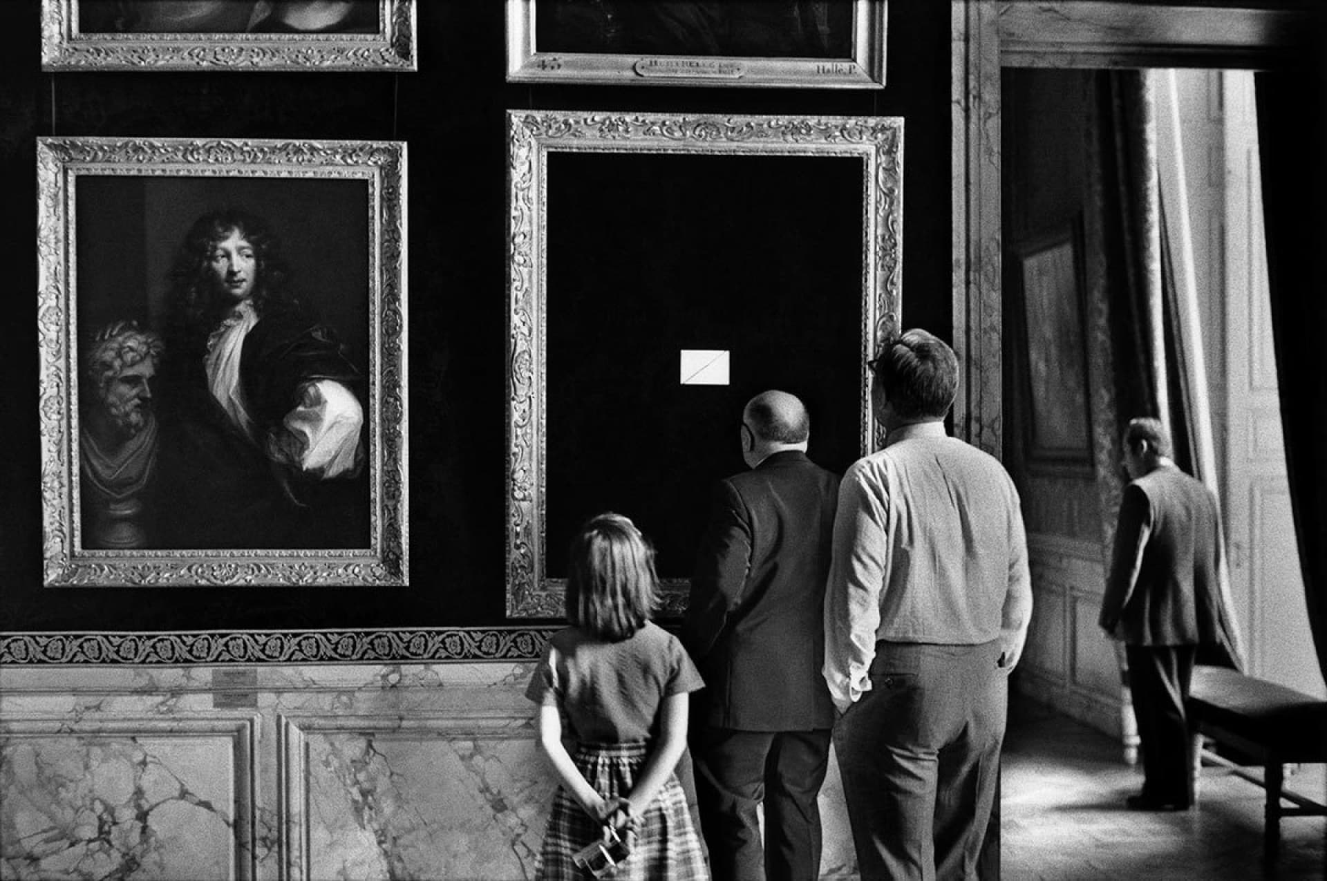 Versailles, France, 1975 Elliott Erwitt