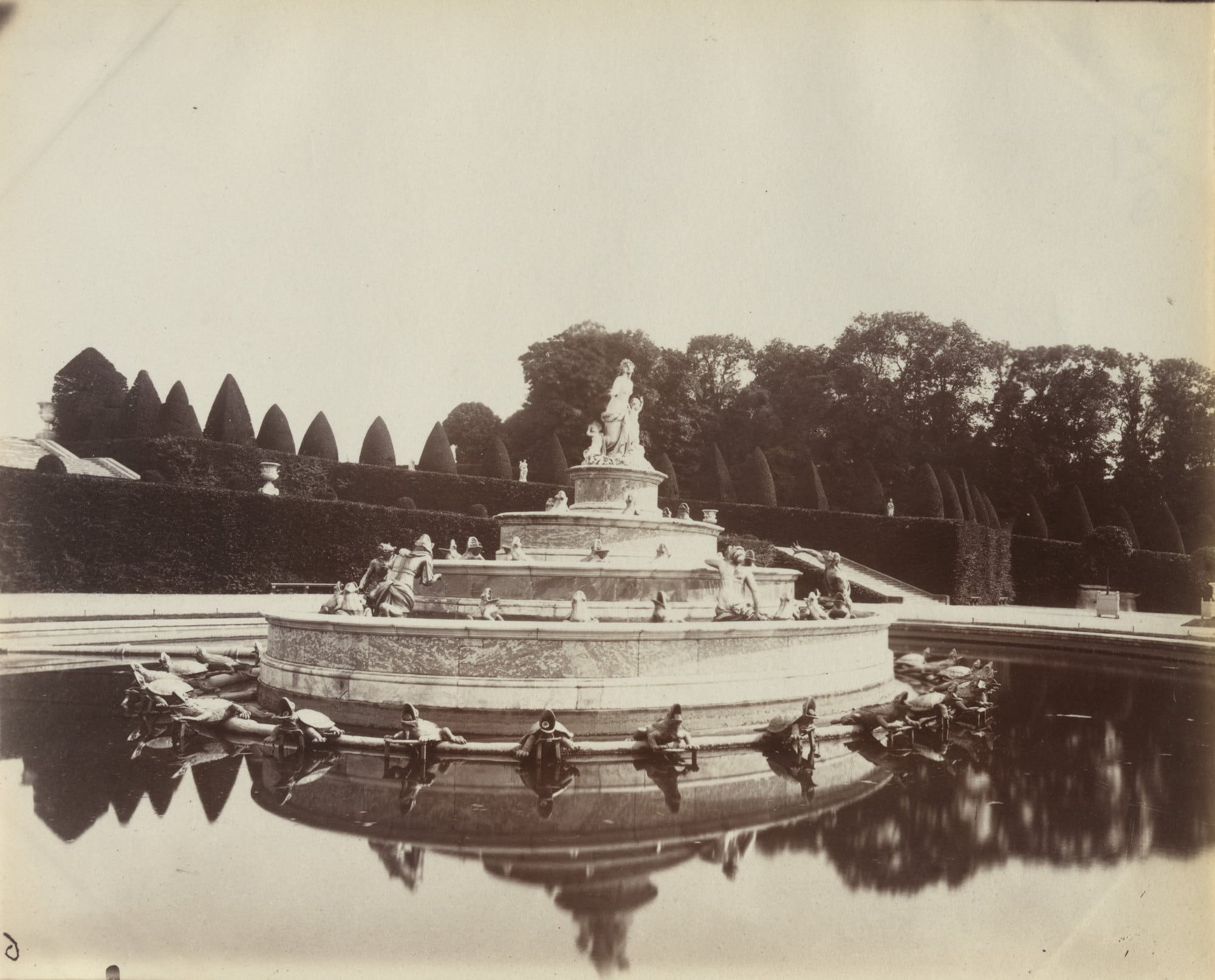 Eugène Atget, 'Bassin de Latone, Versailles, 1901'