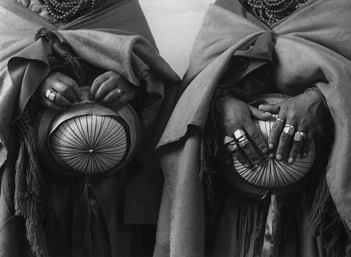 Flor Garduño, 'La Novia y su Madre, Ecuador, 1988'